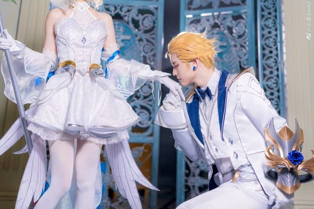 cosplay Tốc Chiến cực thơ của Ezreal và Lux