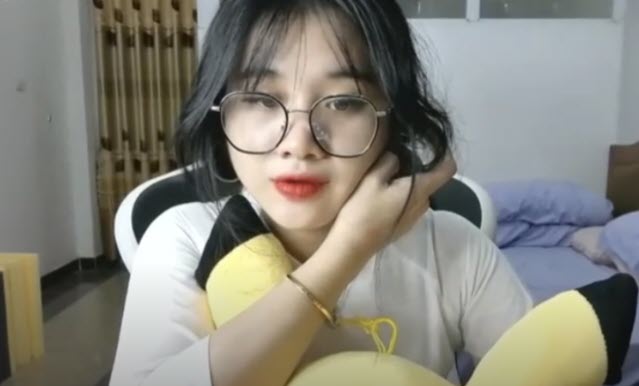 nữ streamer Anna Gấu 33