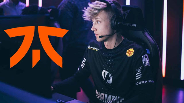 Rekkles trở lại Fnatic